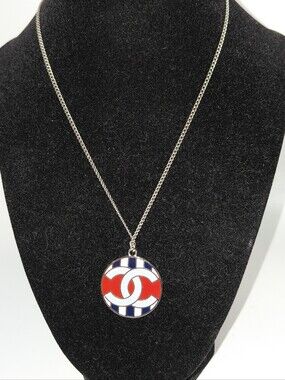 2016 CHANEL Red, White & Black Enamel CC Pendant Necklace!